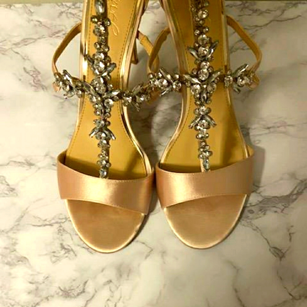 Ladies Dress Up Shoe